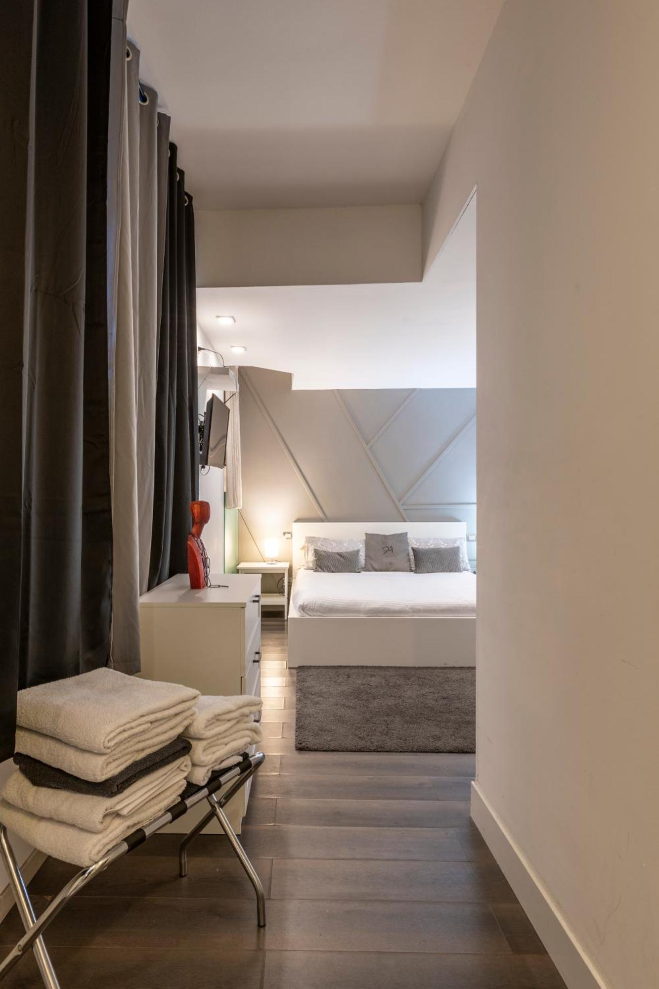 Design Apartment With Private Pool Exclusive Use - Stelvio 21 ميلان المظهر الخارجي الصورة